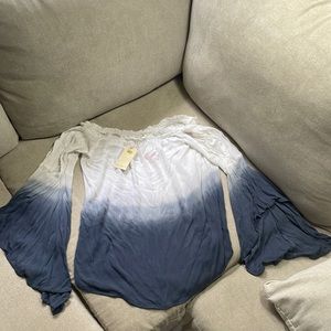 Ombré top can be worn off shoulders